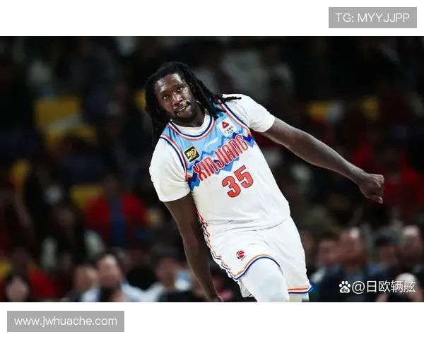 哈雷尔在快船与掘金对决中展现出色表现引发球迷热议