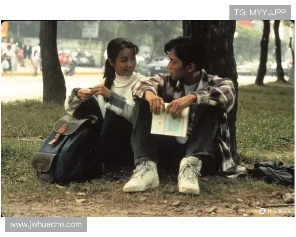 李安导演的电影艺术之路：从饮食男女到卧虎藏龙的创作与影响分析