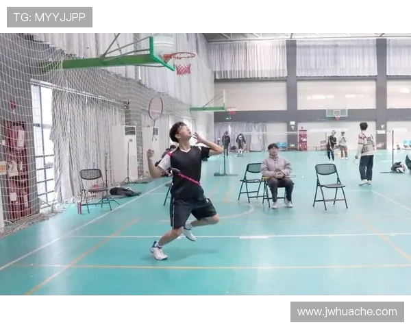 上海羽毛球队在邀请赛中的速度表现分析与精彩瞬间回顾 上海羽毛球队在邀请赛中的速度表现分析与精彩瞬间回顾