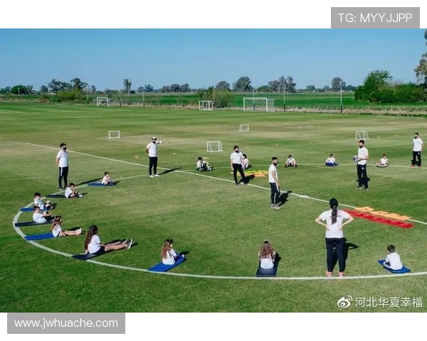 刘芳专访:从绿茵场到人生舞台的足球旅程回顾与展望 刘芳专访:从绿茵场到人生舞台的足球旅程回顾与展望